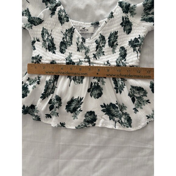Hollister White Green Floral Top XS Smocked Peplum Milkmaid Boho Coquette - Picture 10 of 16